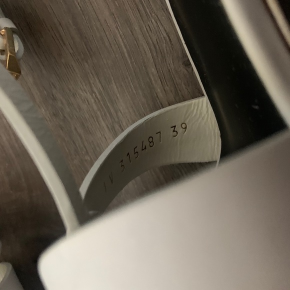 Authentic Yves Saint Laurent Tribute Stilettos - Picture 2 of 11